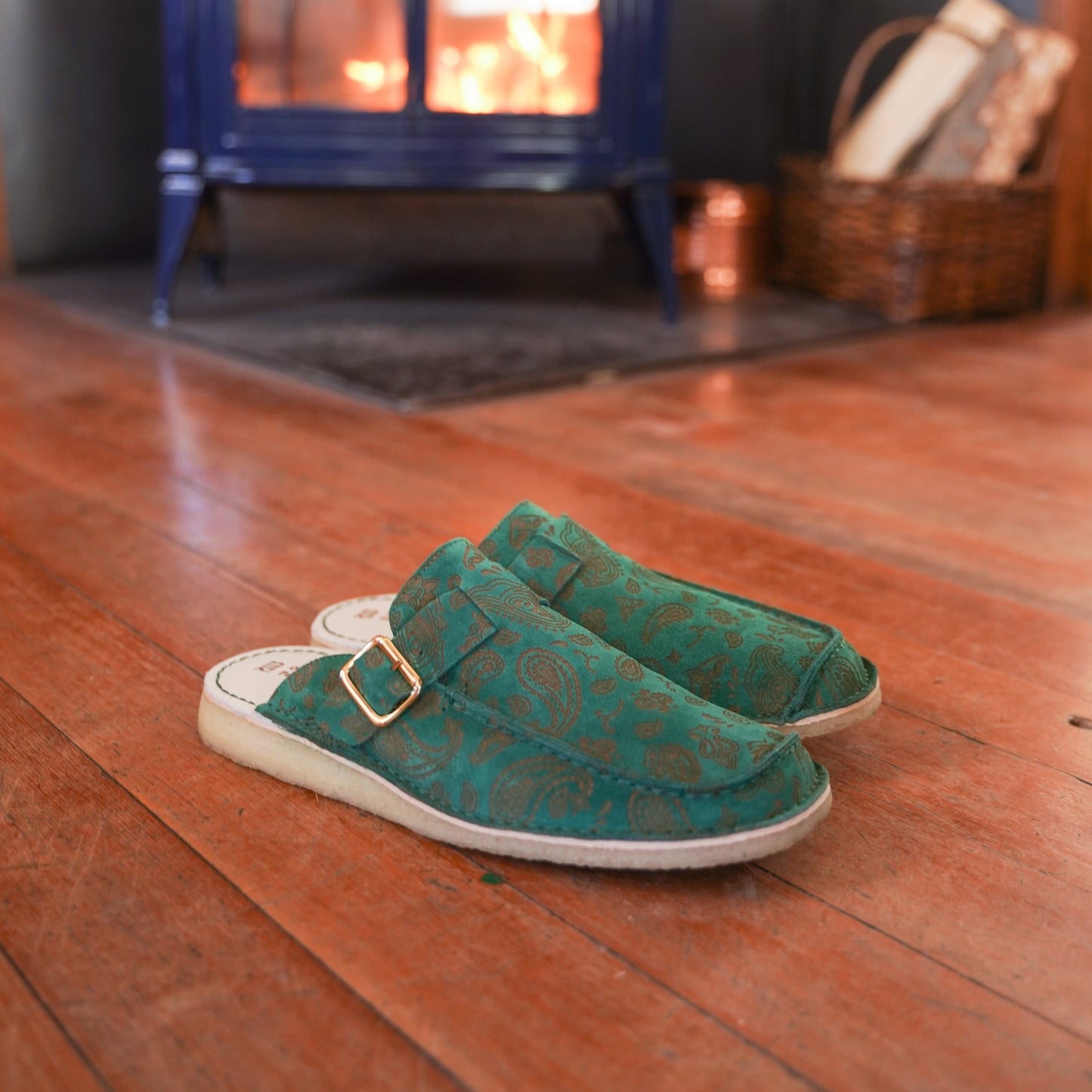 DVSN WEST X Padmore & Barnes House Slide