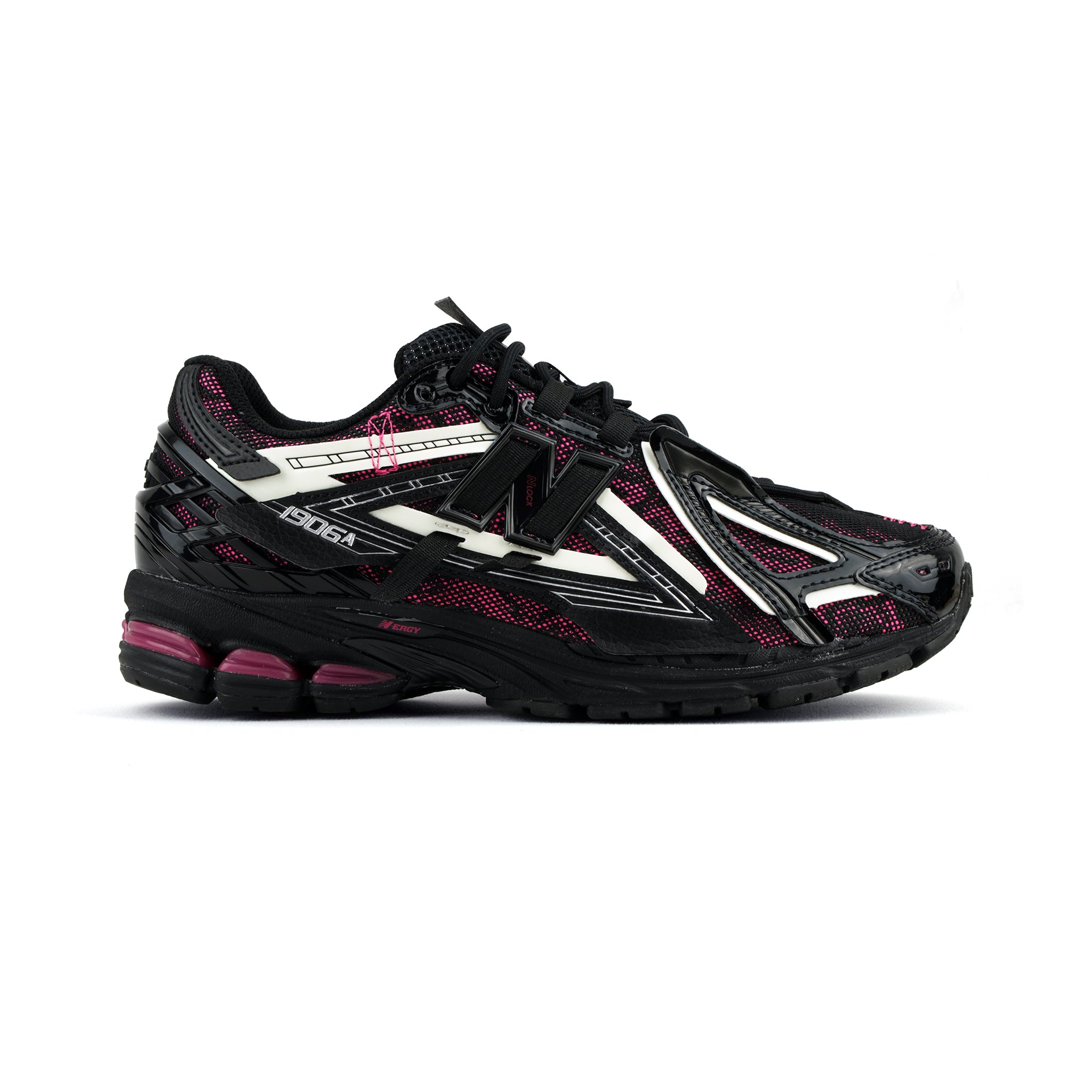 ★NEW BALANCE★1906A Black Dragon Berry★大人気★ New Balance 1906A Glow In The Dark 'Black / Dragon Berry